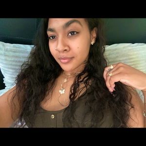 Meet your Posher, Sandrial